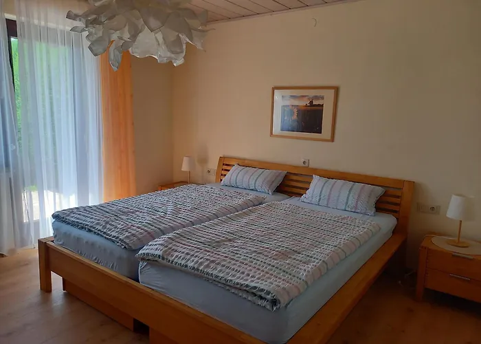 Feld Und Wiese 赫克斯特